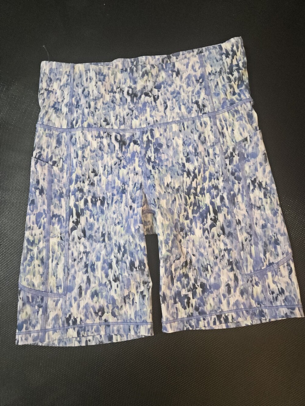 Athleta Ultimate Stash 7" Pull-On Bike Spadex Compression Shorts Pockets S EUC
